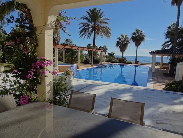 5 soveværelse Villa til salg i Centro, Estepona med swimmingpool garage - € 9.950.000 (Ref: 8474692)