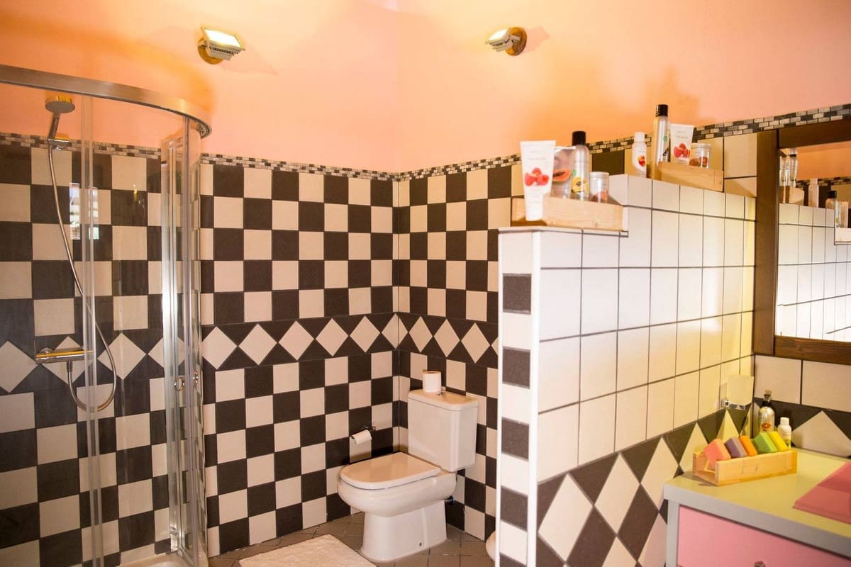 8 soveværelse Finca/Landehus til salg i Coin med swimmingpool garage - € 6.200.000 (Ref: 8474729)