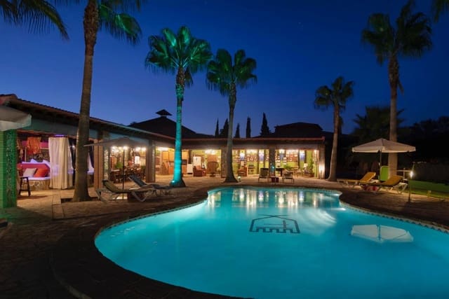 8 soveværelse Finca/Landehus til salg i Coín med swimmingpool garage - € 6.200.000 (Ref: 8474729)