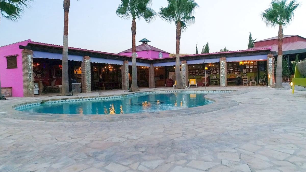 8 soveværelse Finca/Landehus til salg i Coin med swimmingpool garage - € 6.200.000 (Ref: 8474729)