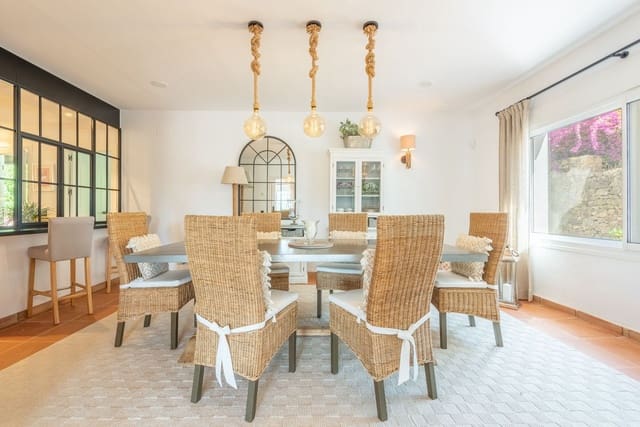 5 soverom Villa til salgs i El Paraiso, Estepona med svømmebasseng garasje - € 3 850 000 (Ref: 8474750)