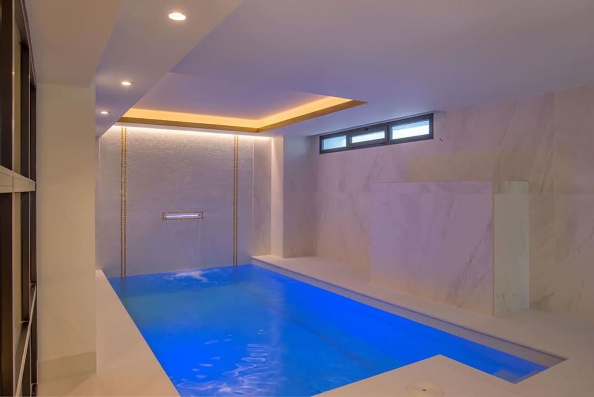 7 soveværelse Villa til salg i Elviria med swimmingpool garage - € 3.500.000 (Ref: 8474760)