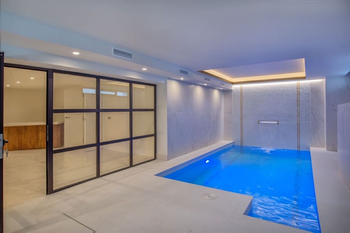 7 soveværelse Villa til salg i Elviria med swimmingpool garage - € 3.500.000 (Ref: 8474760)