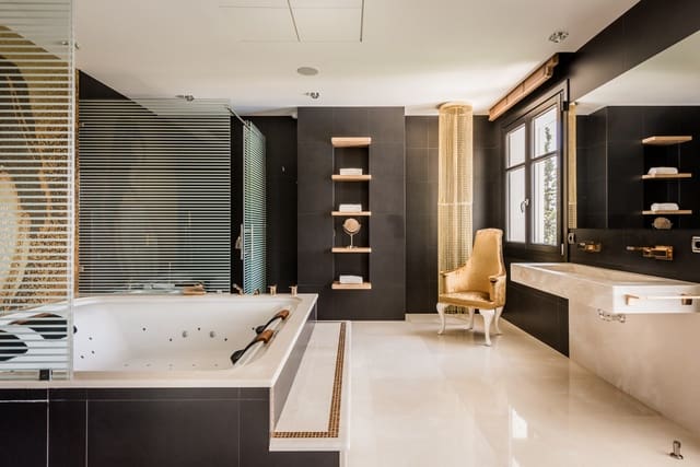 7 soveværelse Villa til salg i Hacienda Las Chapas, Marbella med swimmingpool - € 11.000.000 (Ref: 8474766)