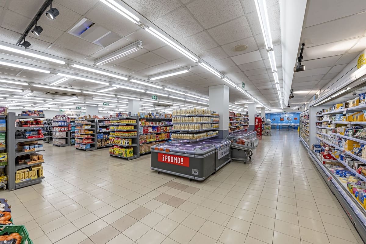 Yritys myytävänä paikassa Fuengirola mukana 
autotalli - 4 500 000 € (Ref: 8474862)