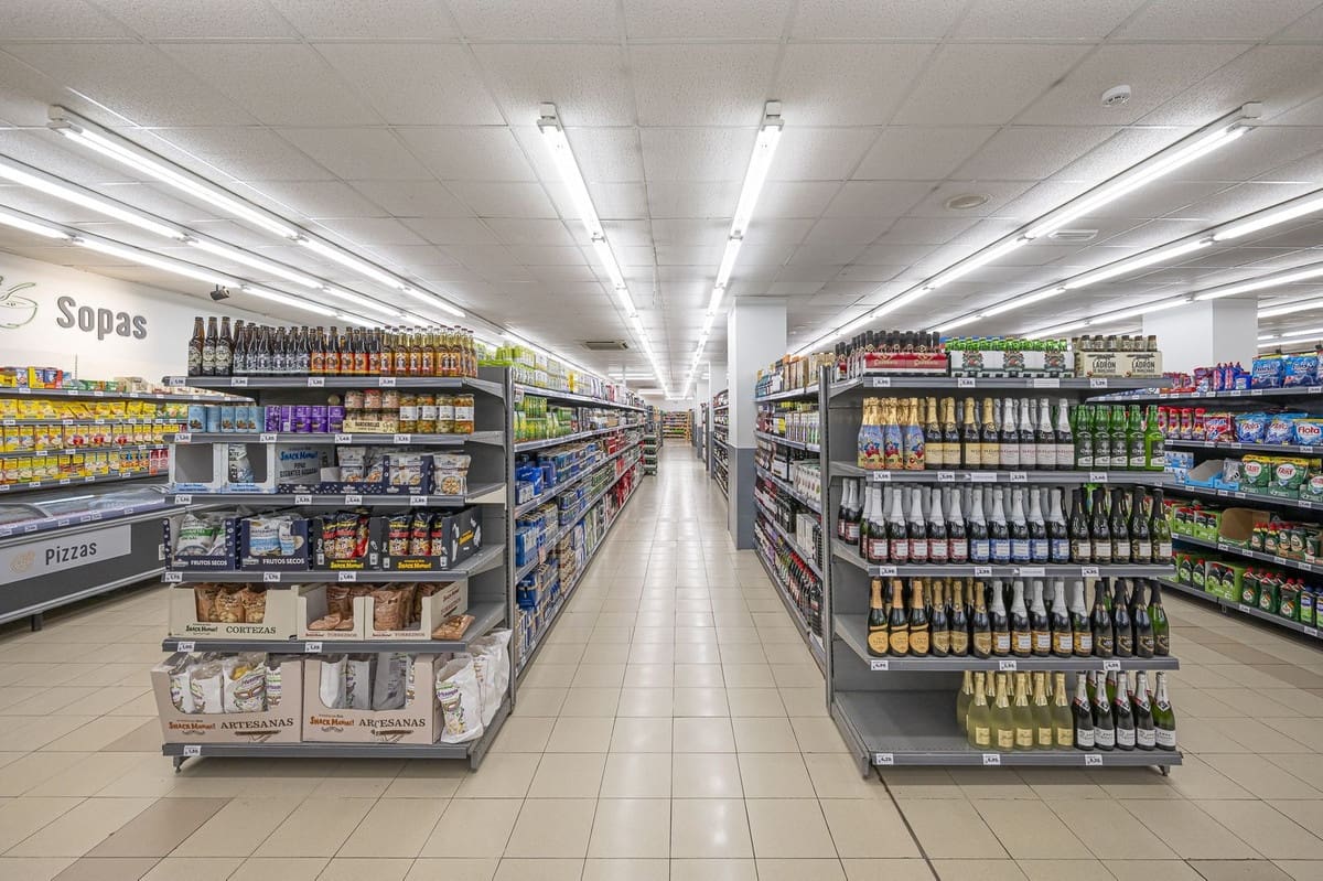 Yritys myytävänä paikassa Fuengirola mukana 
autotalli - 4 500 000 € (Ref: 8474862)