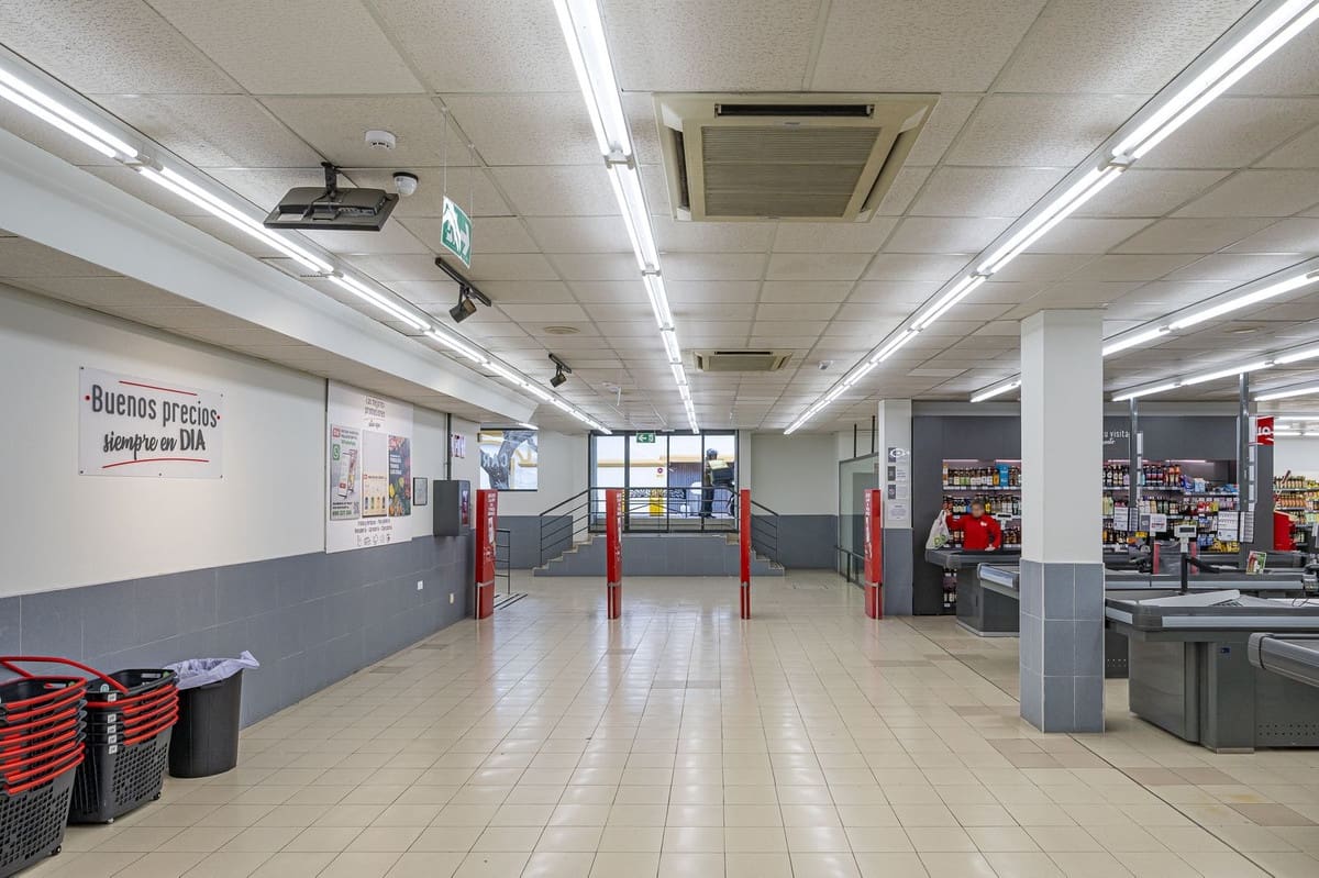 Yritys myytävänä paikassa Fuengirola mukana 
autotalli - 4 500 000 € (Ref: 8474862)