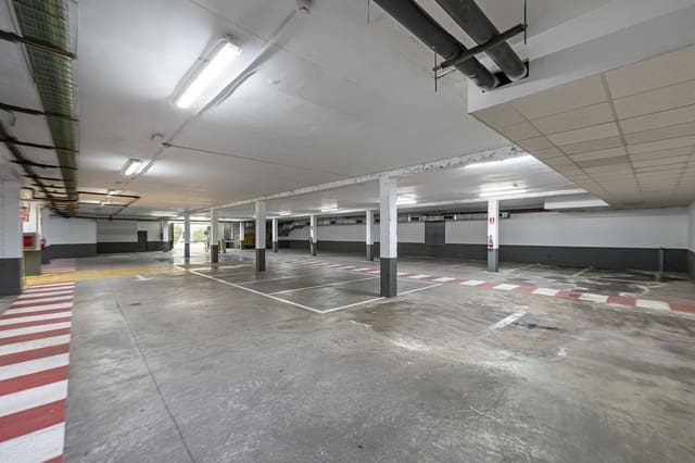 Business for sale in Centro ciudad, Fuengirola with garage - € 4,500,000 (Ref: 8474862)