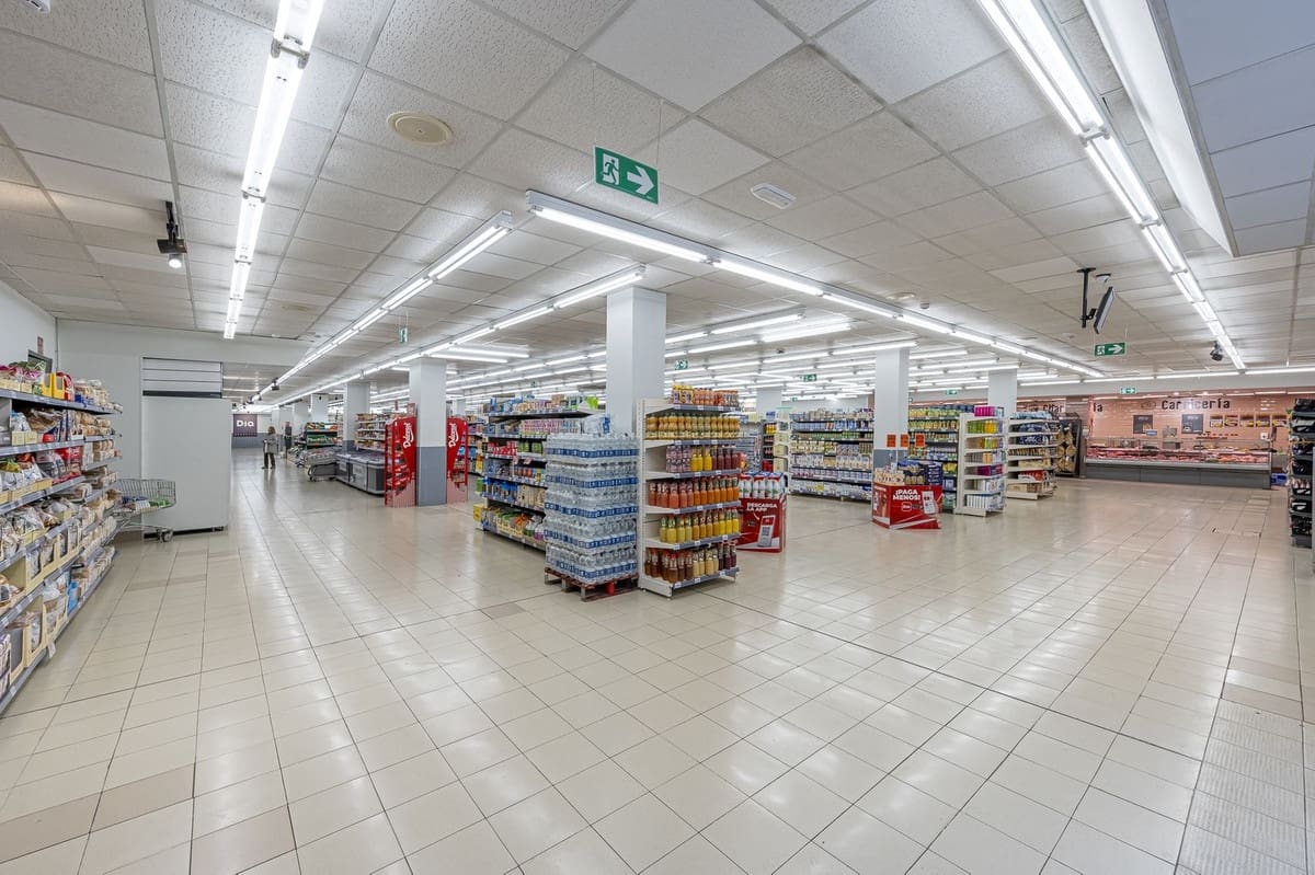 Yritys myytävänä paikassa Fuengirola mukana 
autotalli - 4 500 000 € (Ref: 8474862)