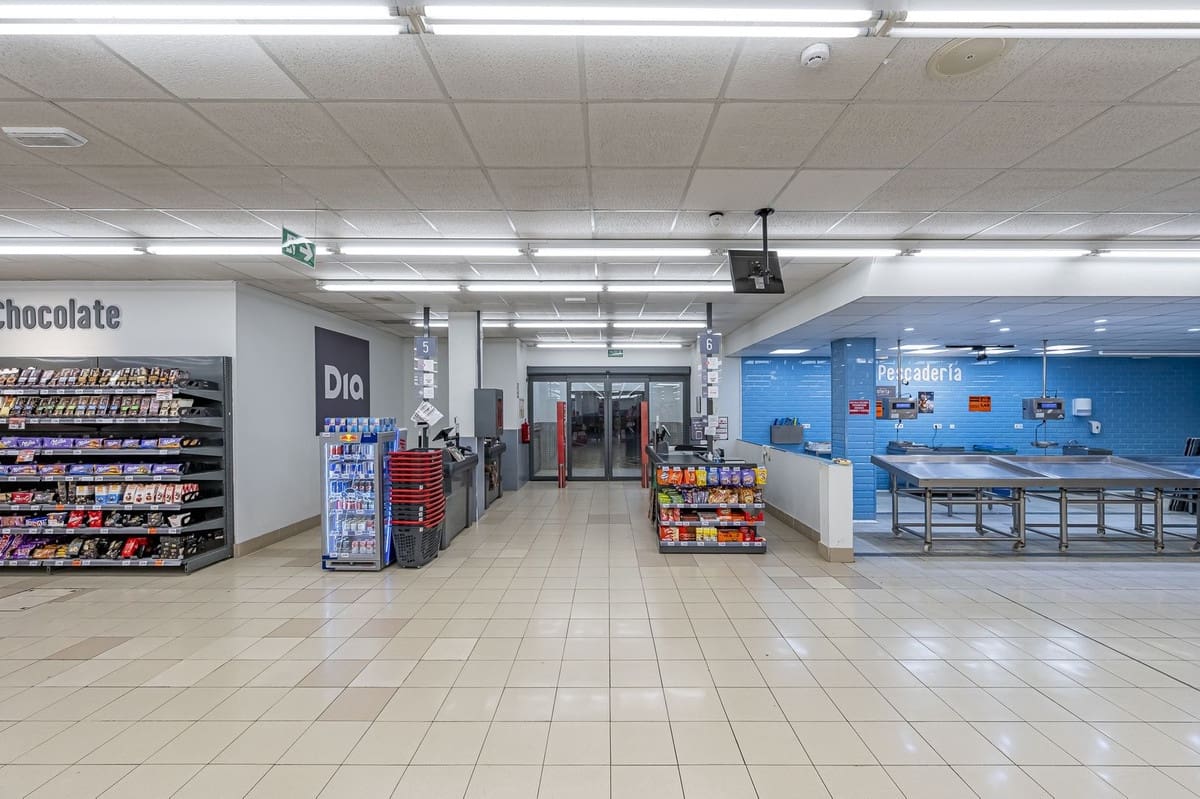 Yritys myytävänä paikassa Fuengirola mukana 
autotalli - 4 500 000 € (Ref: 8474862)