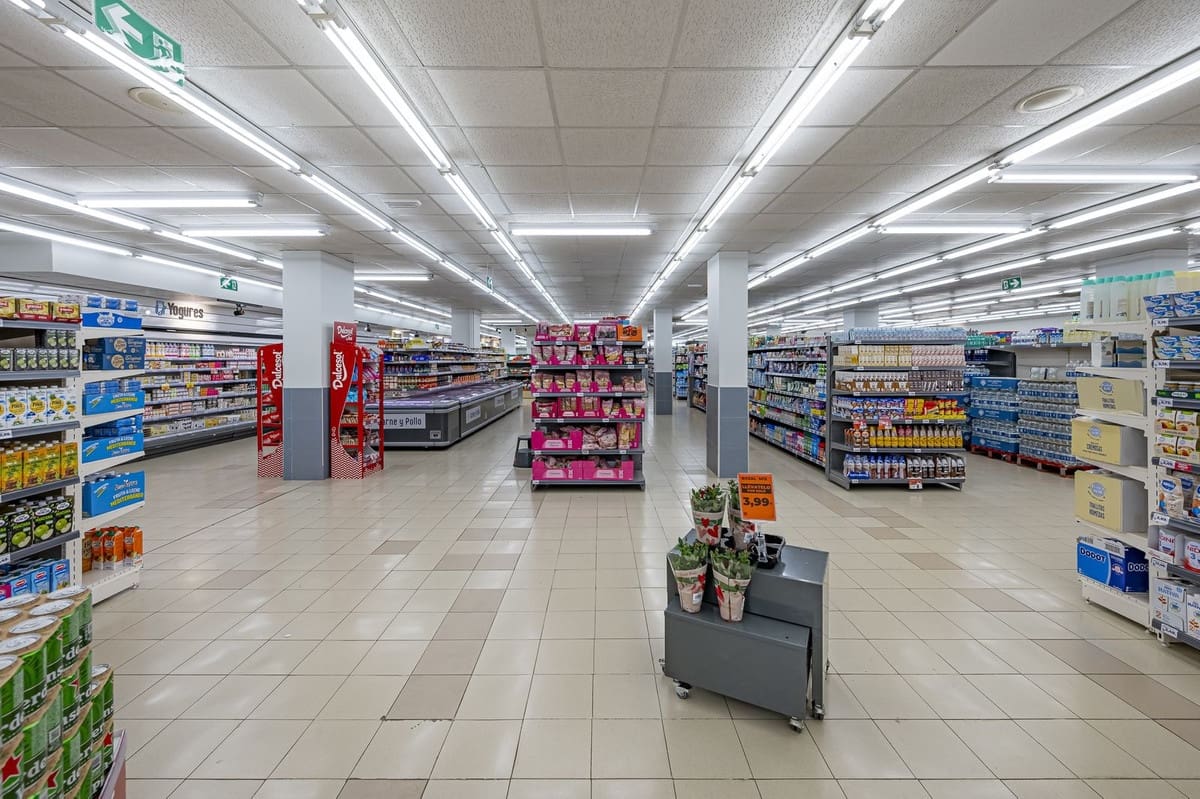 Yritys myytävänä paikassa Fuengirola mukana 
autotalli - 4 500 000 € (Ref: 8474862)