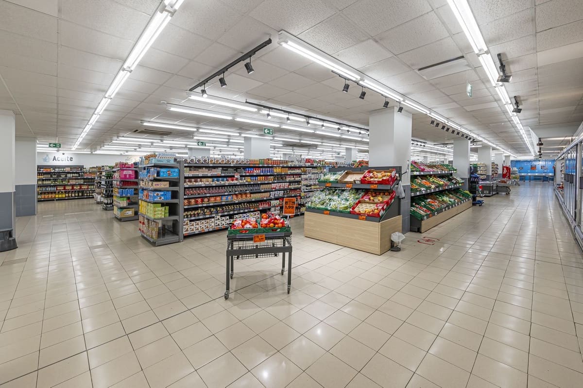 Yritys myytävänä paikassa Fuengirola mukana 
autotalli - 4 500 000 € (Ref: 8474862)