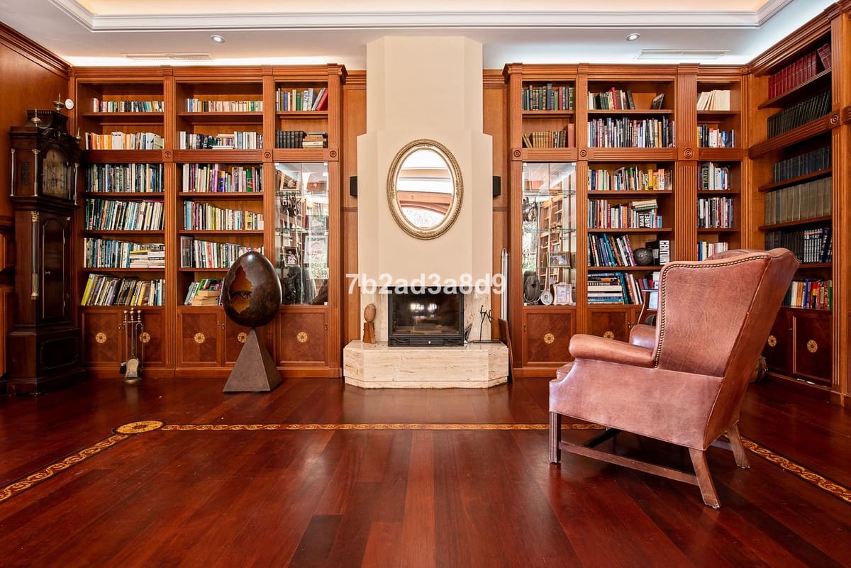 12 soverom Villa til salgs i La Zagaleta med svømmebasseng garasje - € 10 000 000 (Ref: 8474890)