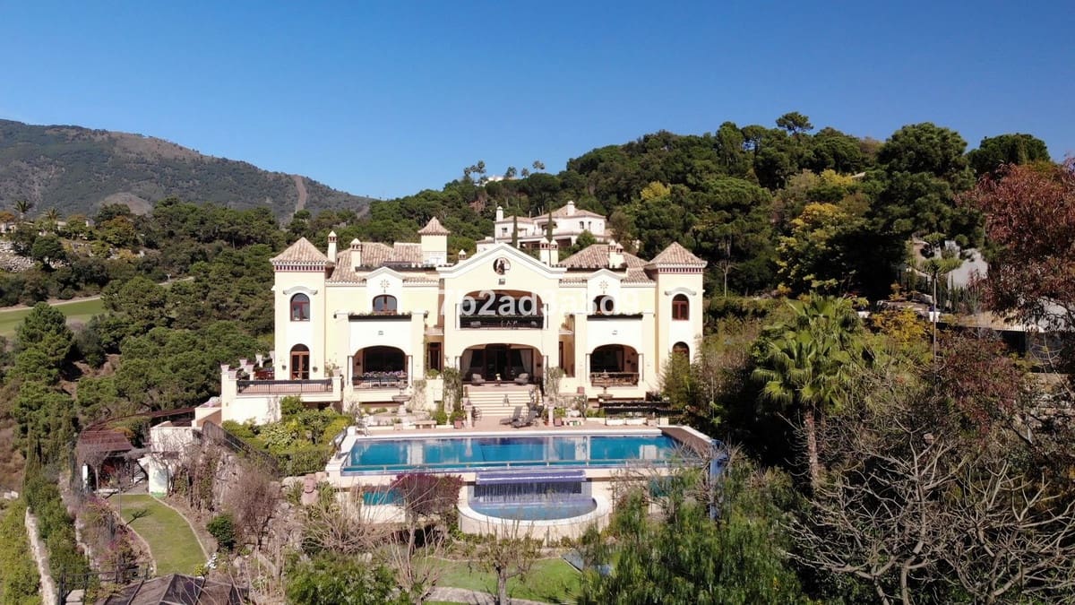 12 soverom Villa til salgs i La Zagaleta med svømmebasseng garasje - € 10 000 000 (Ref: 8474890)