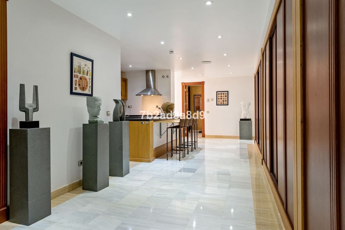 12 soverom Villa til salgs i La Zagaleta med svømmebasseng garasje - € 10 000 000 (Ref: 8474890)