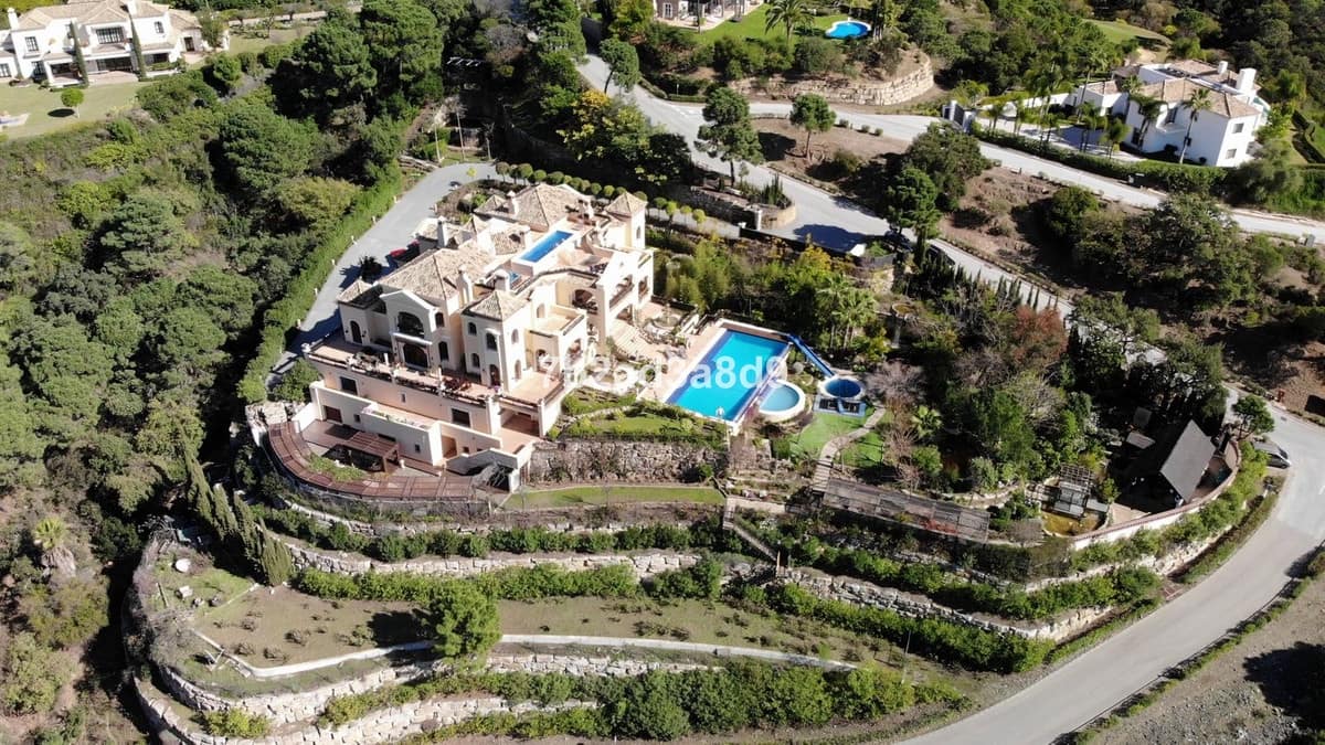 12 soverom Villa til salgs i La Zagaleta med svømmebasseng garasje - € 10 000 000 (Ref: 8474890)