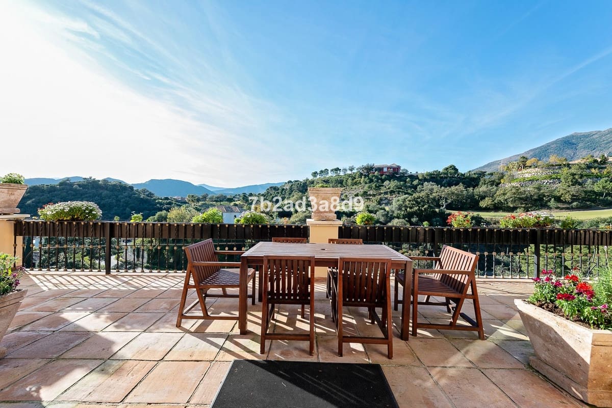 12 soverom Villa til salgs i La Zagaleta med svømmebasseng garasje - € 10 000 000 (Ref: 8474890)