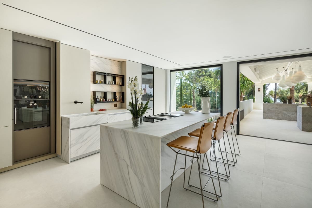 6 chambre Villa/Maison à vendre à Golden Mile avec piscine - 12 450 000 € (Ref: 8474893)