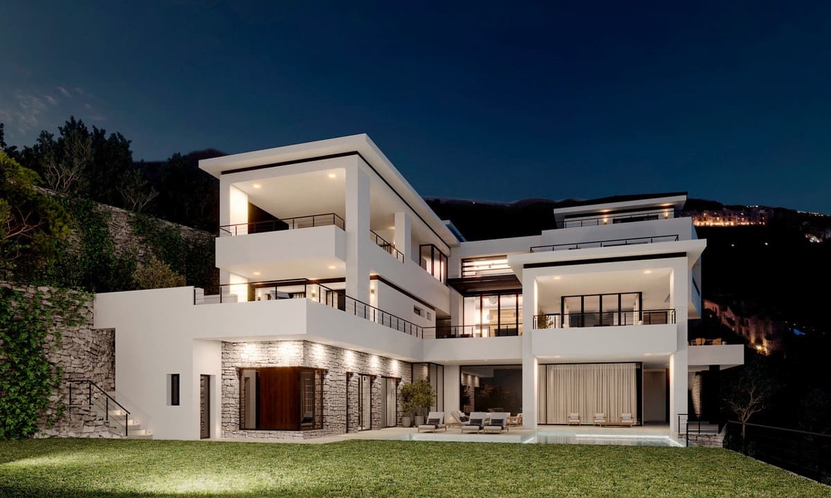 12 bedroom Villa for sale in Benahavis with pool - € 12,700,000 (Ref: 8474898)