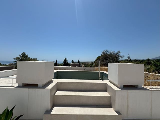 5 bedroom Villa for sale in Casco Antiguo, Marbella - € 4,200,000 (Ref: 8474903)