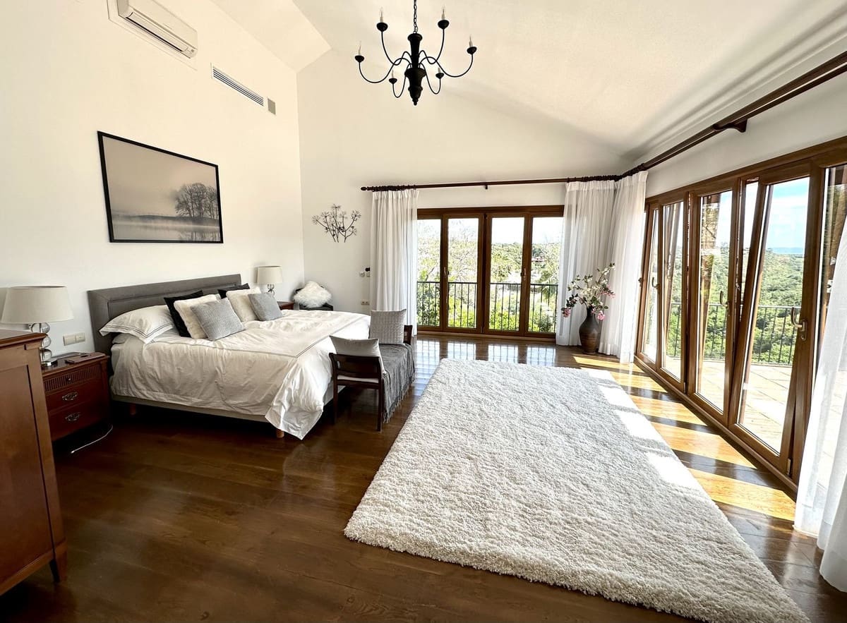 7 soveværelse Villa til salg i Sotogrande med swimmingpool garage - € 5.200.000 (Ref: 8474928)