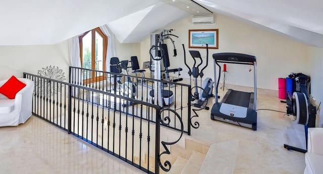 7 soveværelse Villa til salg i Sotogrande Alto, San Roque med swimmingpool garage - € 5.200.000 (Ref: 8474928)