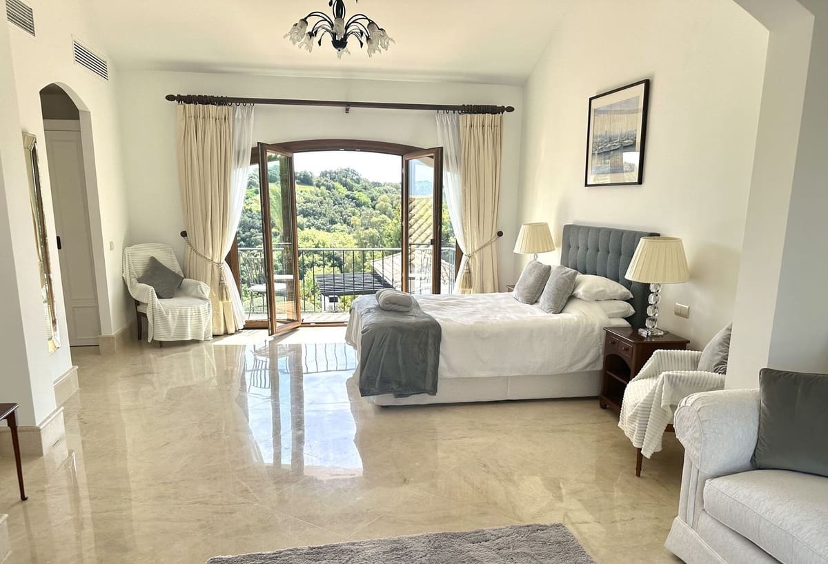 7 soveværelse Villa til salg i Sotogrande med swimmingpool garage - € 5.200.000 (Ref: 8474928)