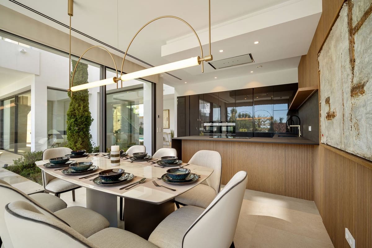 5 sovrum Villa till salu i Marbesa med pool - 3 350 000 € (Ref: 8474929)