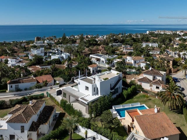 5 sypialnia Willa na sprzedaż w Marbesa, Marbella z basenem - 3 350 000 € (Ref: 8474929)