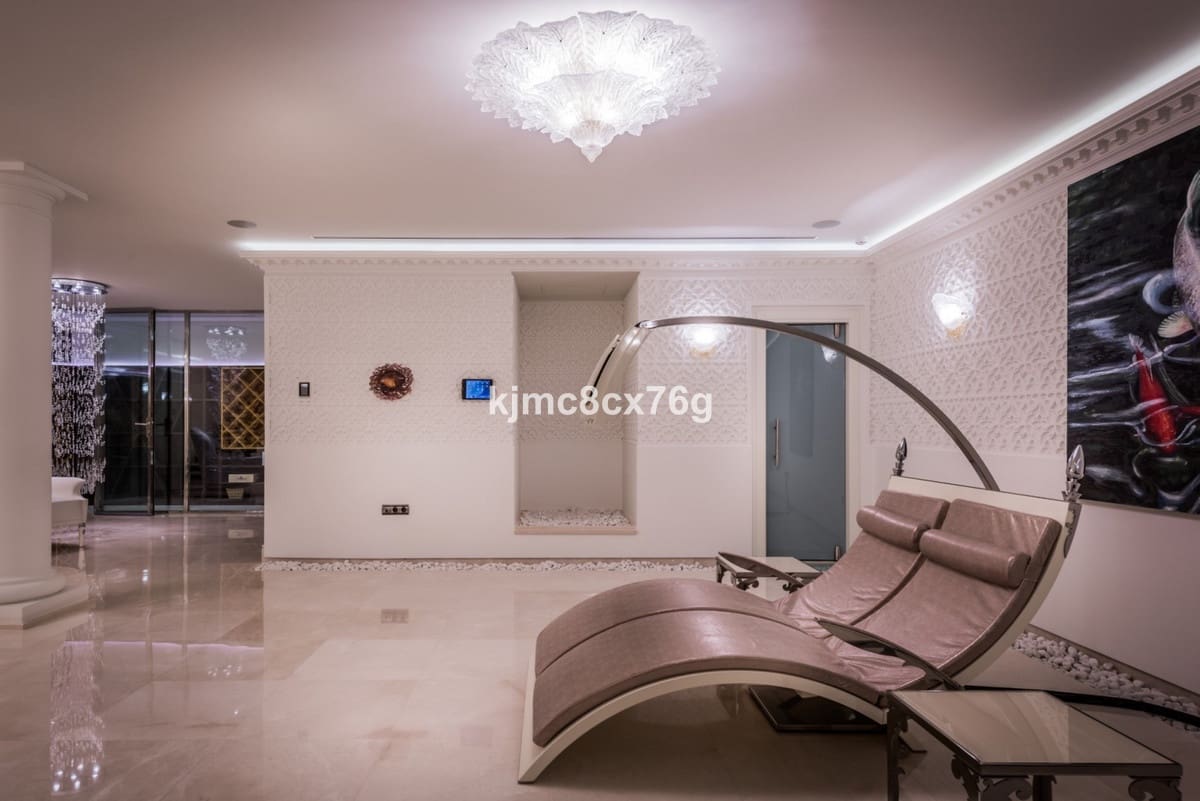 7 soverom Villa til salgs i Marbella med svømmebasseng garasje - € 9 500 000 (Ref: 8474944)