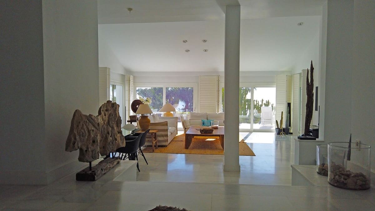 7 soveværelse Villa til salg i Marbella med swimmingpool garage - € 4.195.000 (Ref: 8474947)