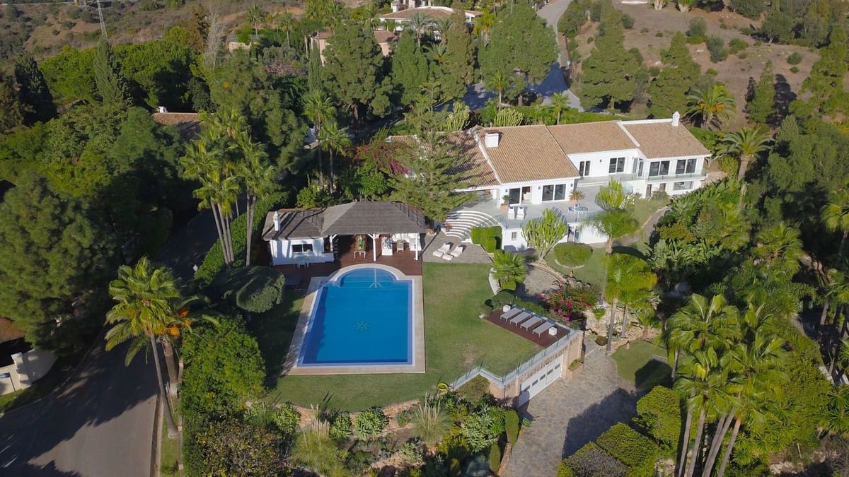 7 soveværelse Villa til salg i Marbella med swimmingpool garage - € 4.195.000 (Ref: 8474947)