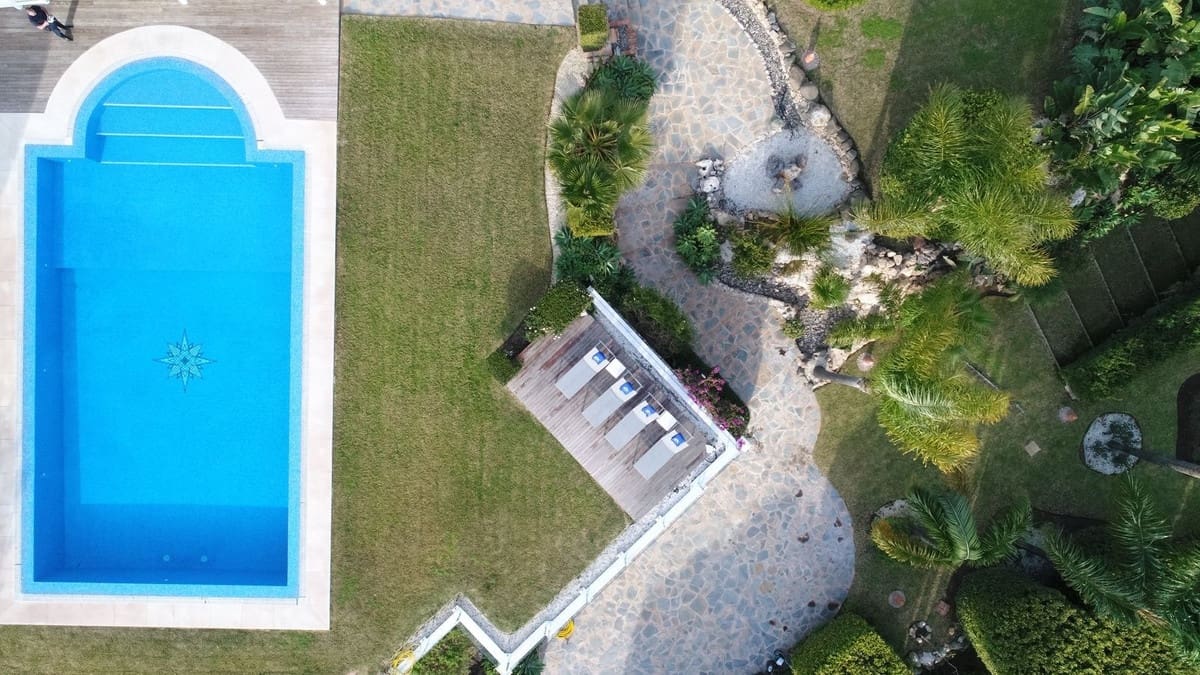 7 soveværelse Villa til salg i Marbella med swimmingpool garage - € 4.195.000 (Ref: 8474947)