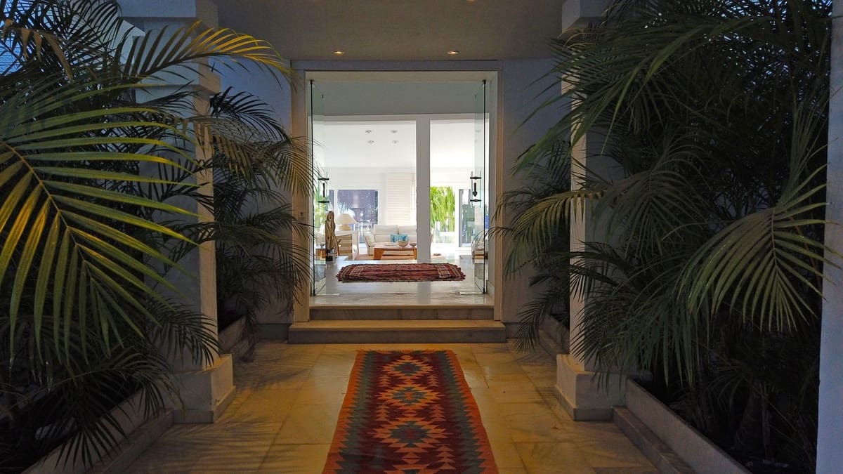 7 soveværelse Villa til salg i Marbella med swimmingpool garage - € 4.195.000 (Ref: 8474947)