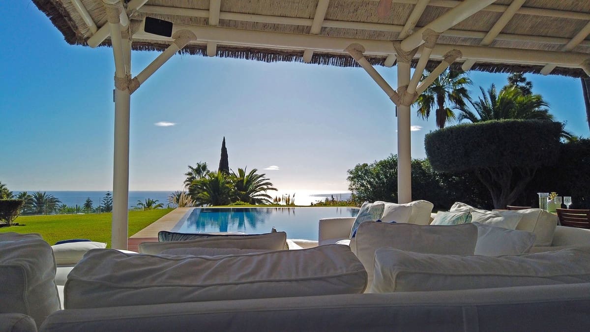 7 soveværelse Villa til salg i Marbella med swimmingpool garage - € 4.195.000 (Ref: 8474947)