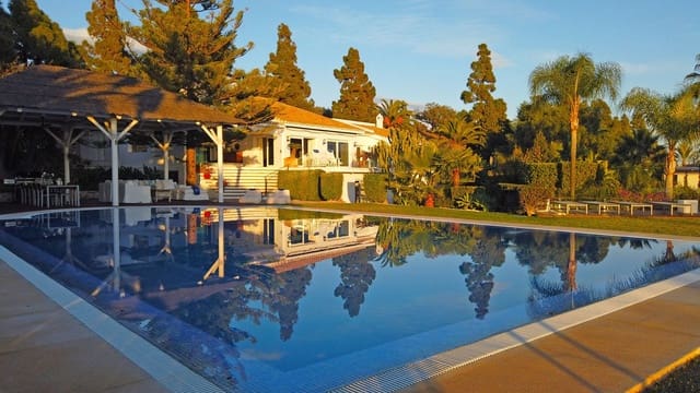 7 sypialnia Willa na sprzedaż w Hacienda Las Chapas, Marbella z basenem garażem - 4 195 000 € (Ref: 8474947)