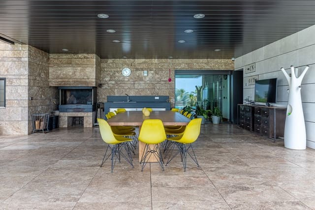 8 soverom Villa til salgs i Villa Cristina, Málaga by med svømmebasseng - € 15 000 000 (Ref: 8474951)