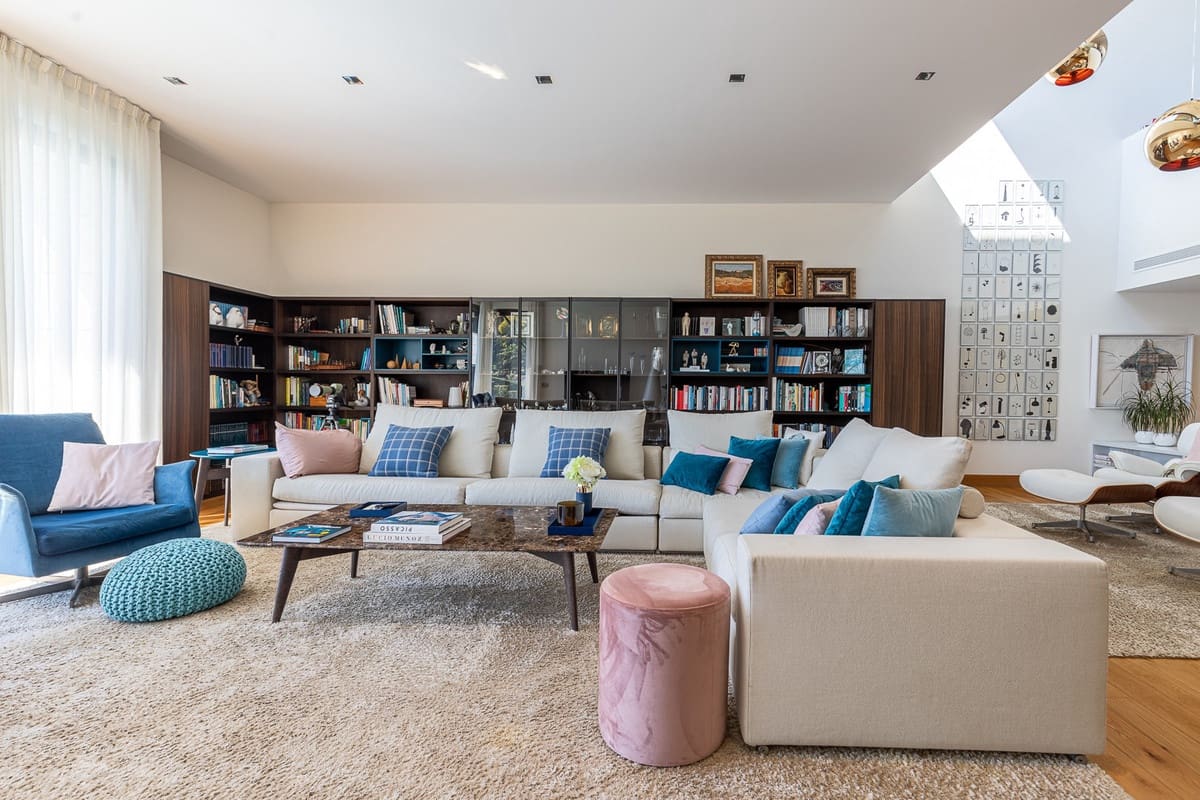 8 soverom Villa til salgs i Malaga by med svømmebasseng - € 15 000 000 (Ref: 8474951)