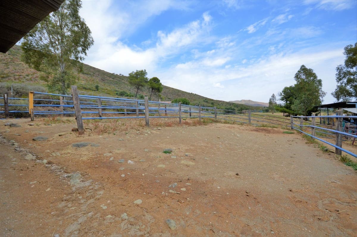 9 soverom Finca/Herregård til salgs i Mijas med svømmebasseng - € 3 150 000 (Ref: 8474956)