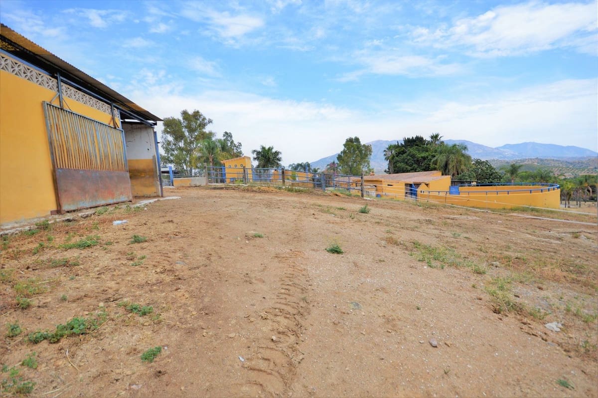 9 soverom Finca/Herregård til salgs i Mijas med svømmebasseng - € 3 150 000 (Ref: 8474956)