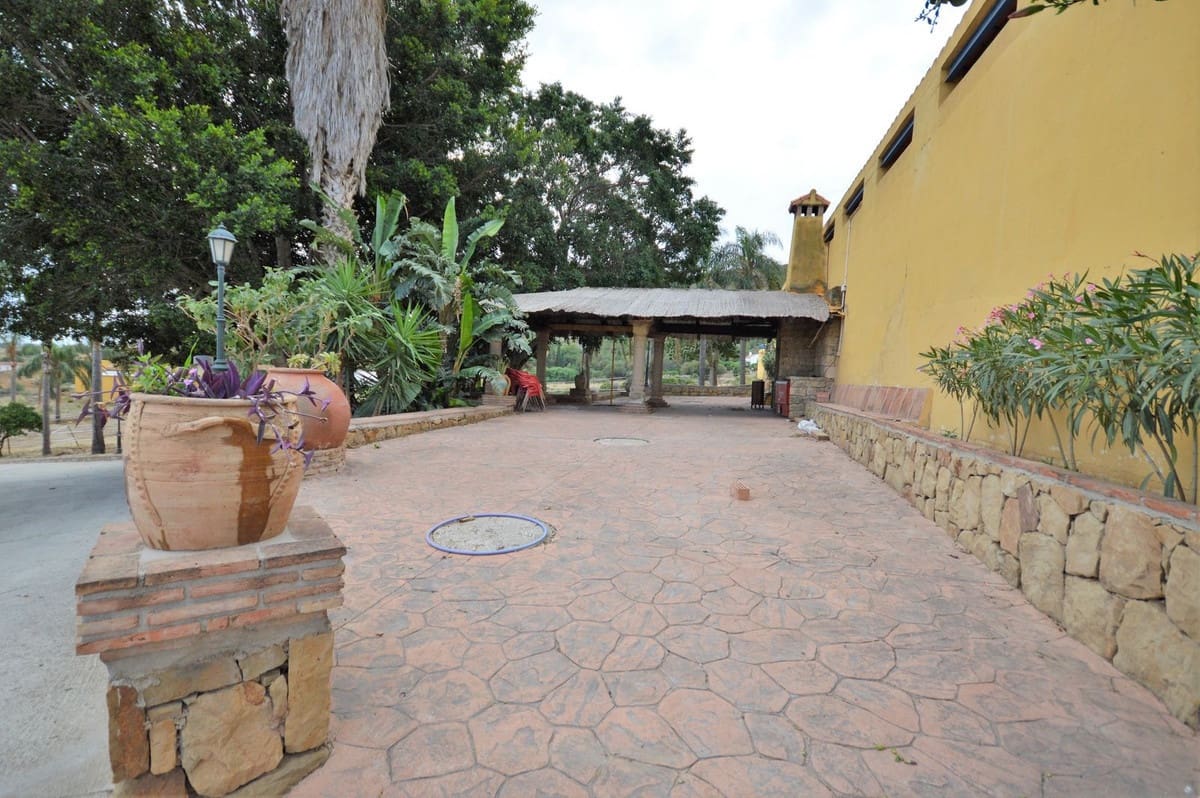 9 soverom Finca/Herregård til salgs i Mijas med svømmebasseng - € 3 150 000 (Ref: 8474956)