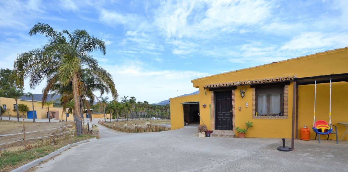 9 soverom Finca/Herregård til salgs i Mijas med svømmebasseng - € 3 150 000 (Ref: 8474956)