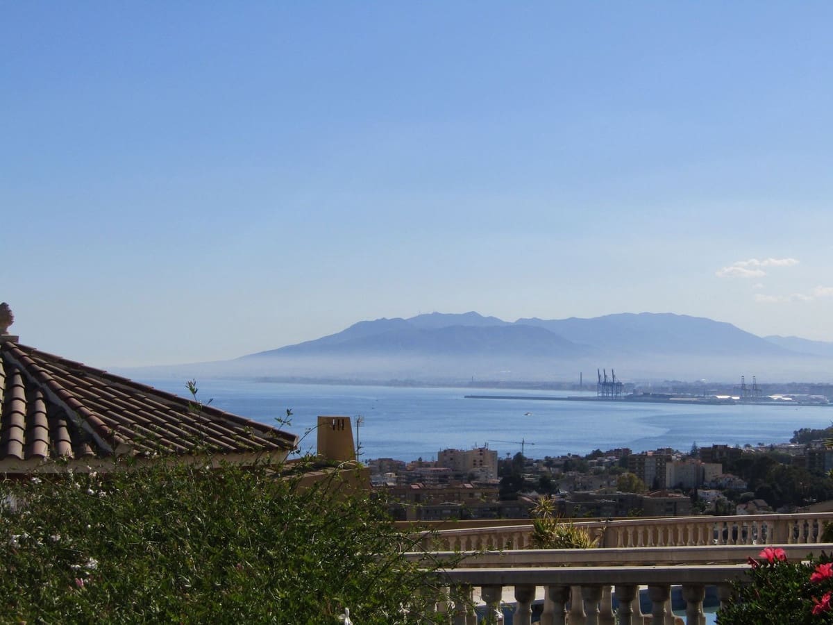 6 soverom Villa til salgs i Malaga by med svømmebasseng - € 3 150 000 (Ref: 8474966)