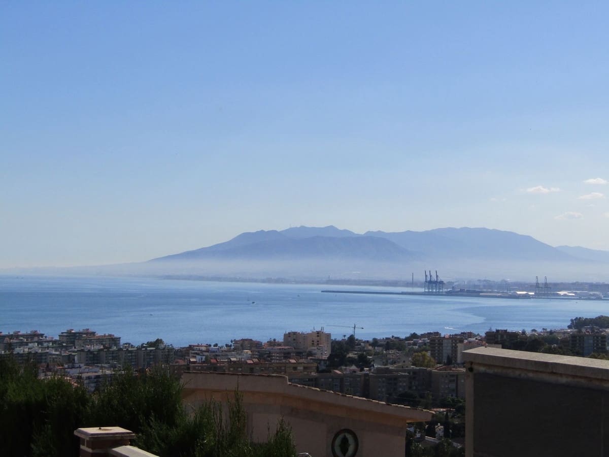 6 soverom Villa til salgs i Malaga by med svømmebasseng - € 3 150 000 (Ref: 8474966)