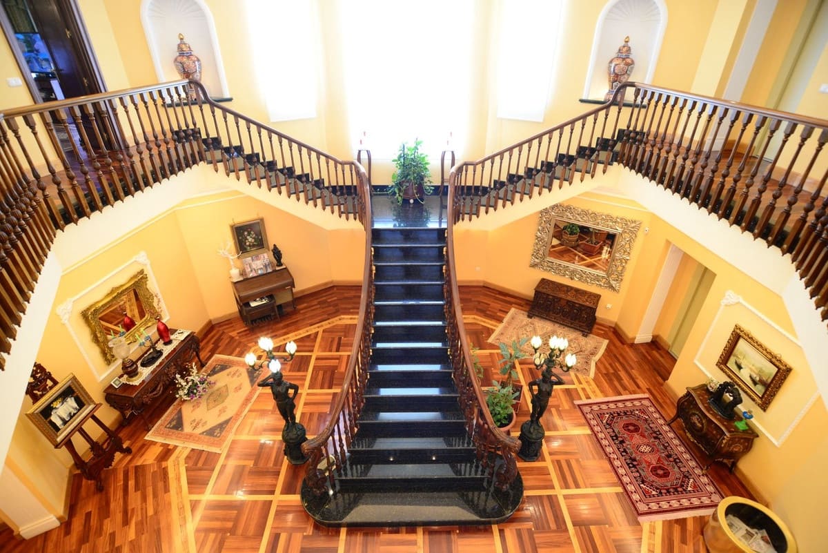 6 soverom Villa til salgs i Malaga by med svømmebasseng - € 3 150 000 (Ref: 8474966)