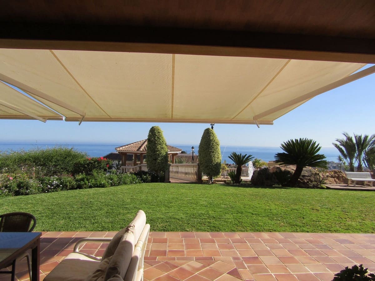 6 soverom Villa til salgs i Malaga by med svømmebasseng - € 3 150 000 (Ref: 8474966)