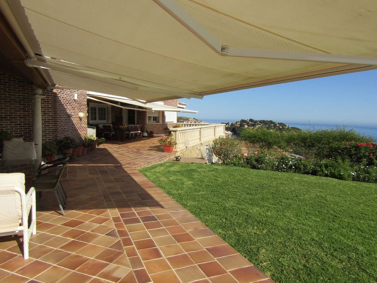 6 soverom Villa til salgs i Malaga by med svømmebasseng - € 3 150 000 (Ref: 8474966)