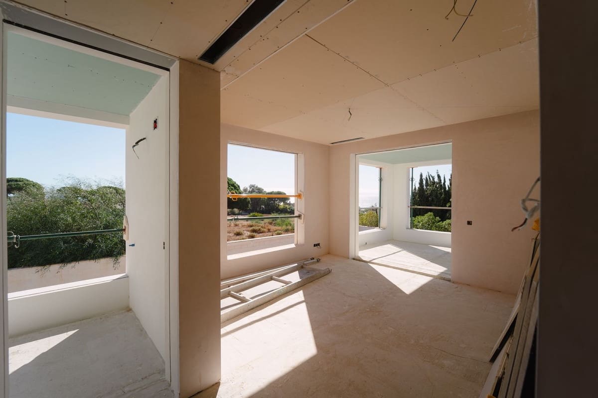 4 sypialnia Willa na sprzedaż w Las Chapas z basenem - 3 000 000 € (Ref: 8475004)