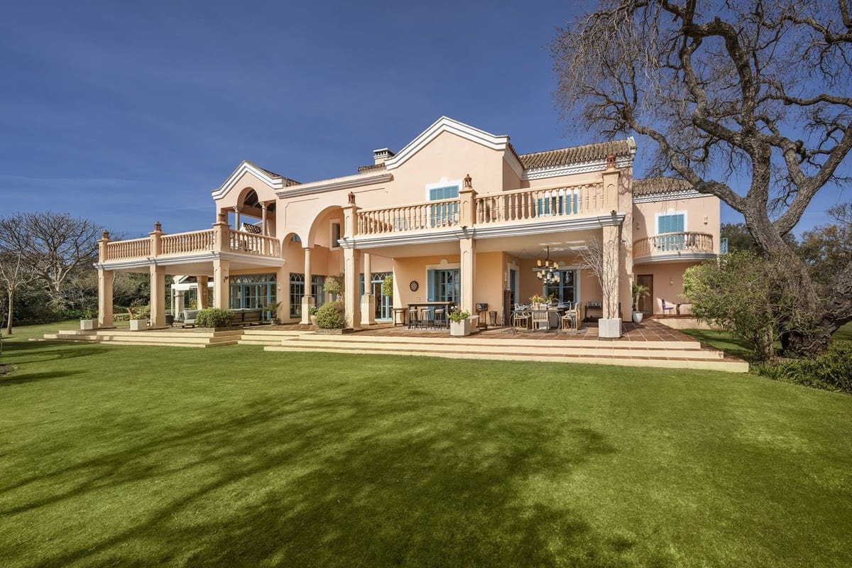 6 soveværelse Villa til salg i Sotogrande med swimmingpool garage - € 4.700.000 (Ref: 8475030)