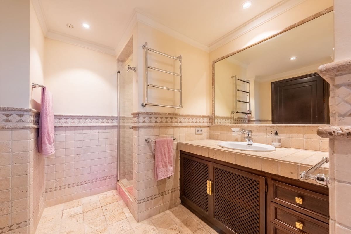 5 soveværelse Villa til salg i La Zagaleta med swimmingpool garage - € 12.000.000 (Ref: 8477729)